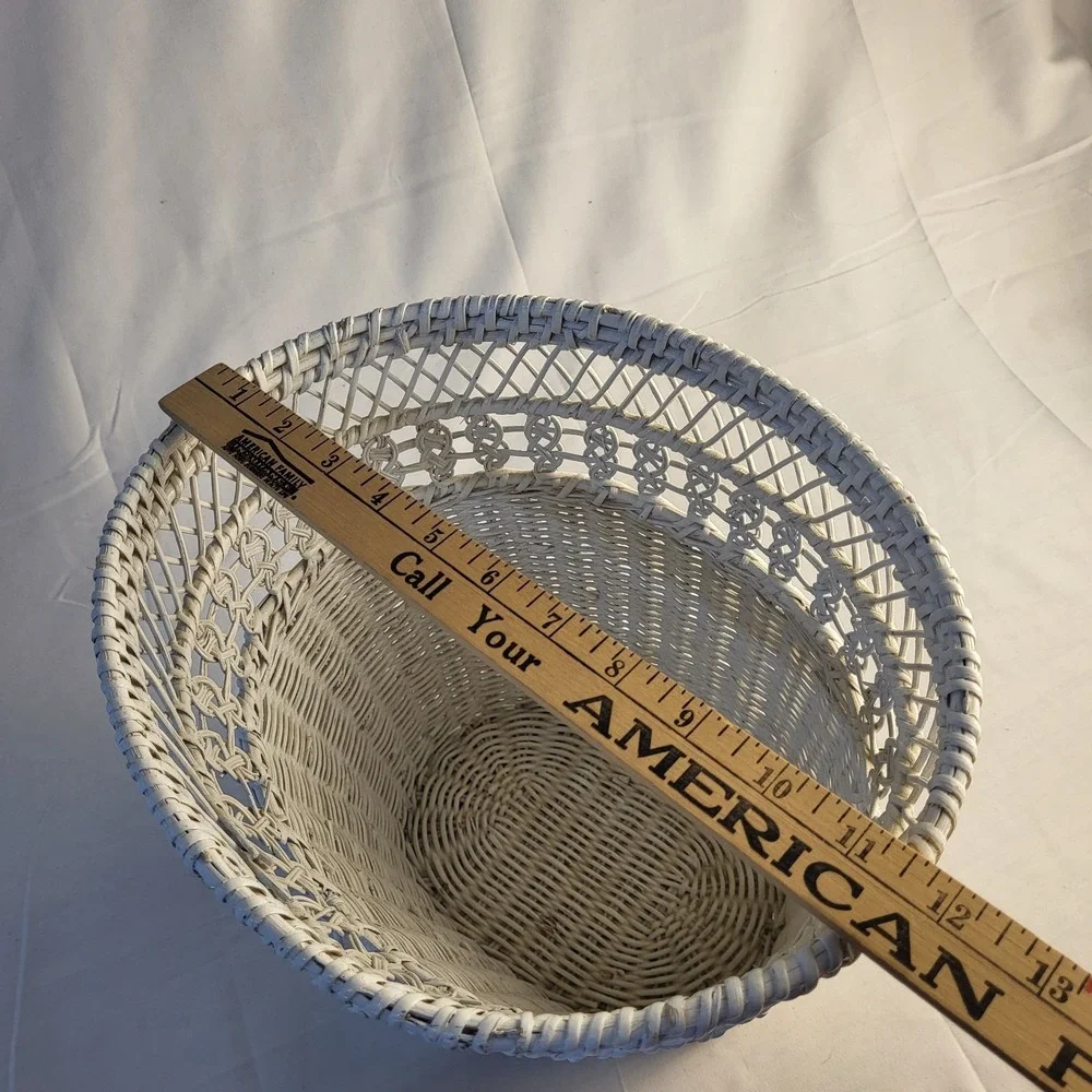 Vintage White Oval Wicker Trash Waste Paper Basket Boho Chic 11.5